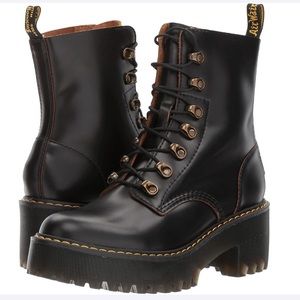 Leona 7 Hook Dr. Martens Boots size UK 7 US Women’s 9